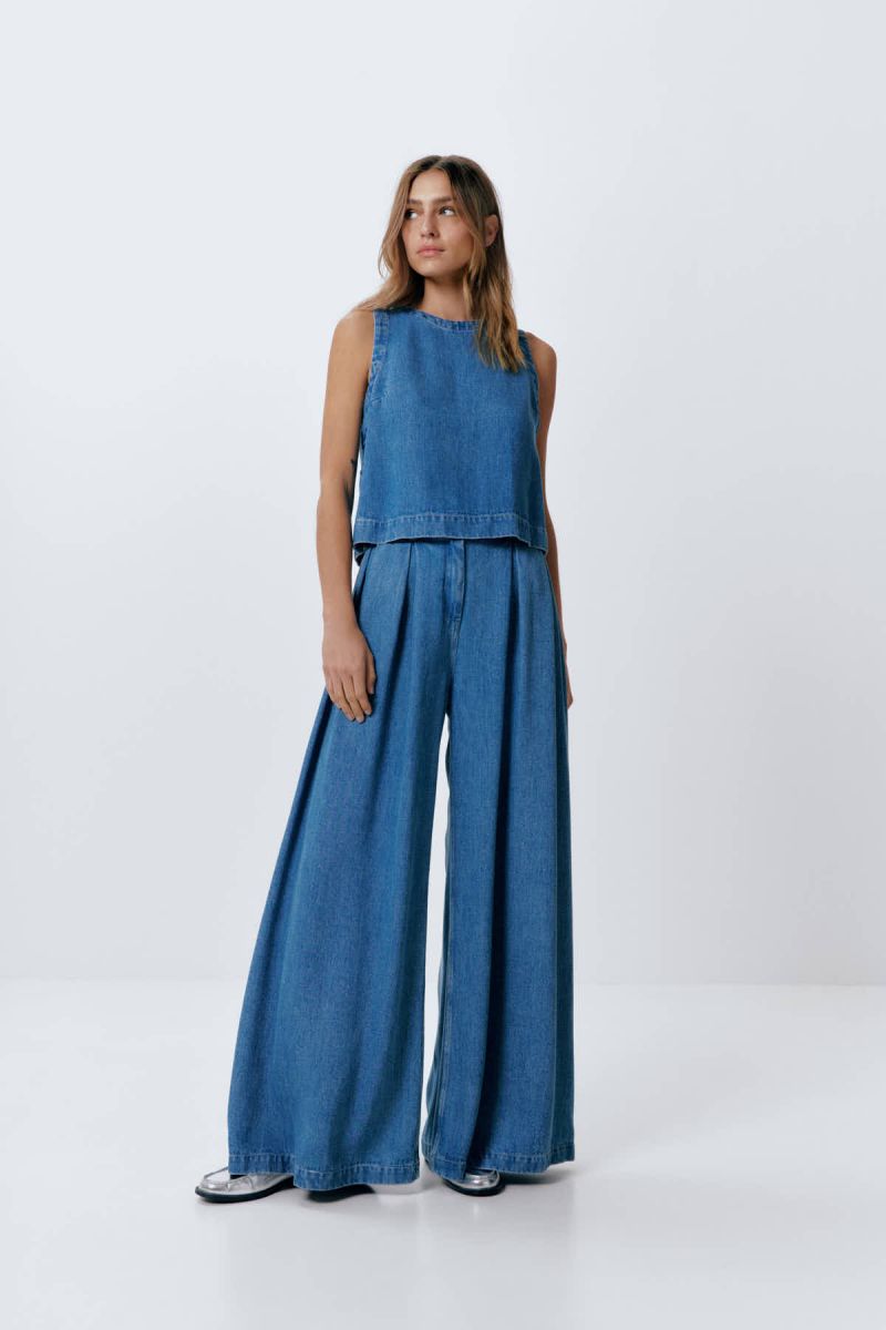 top Lila