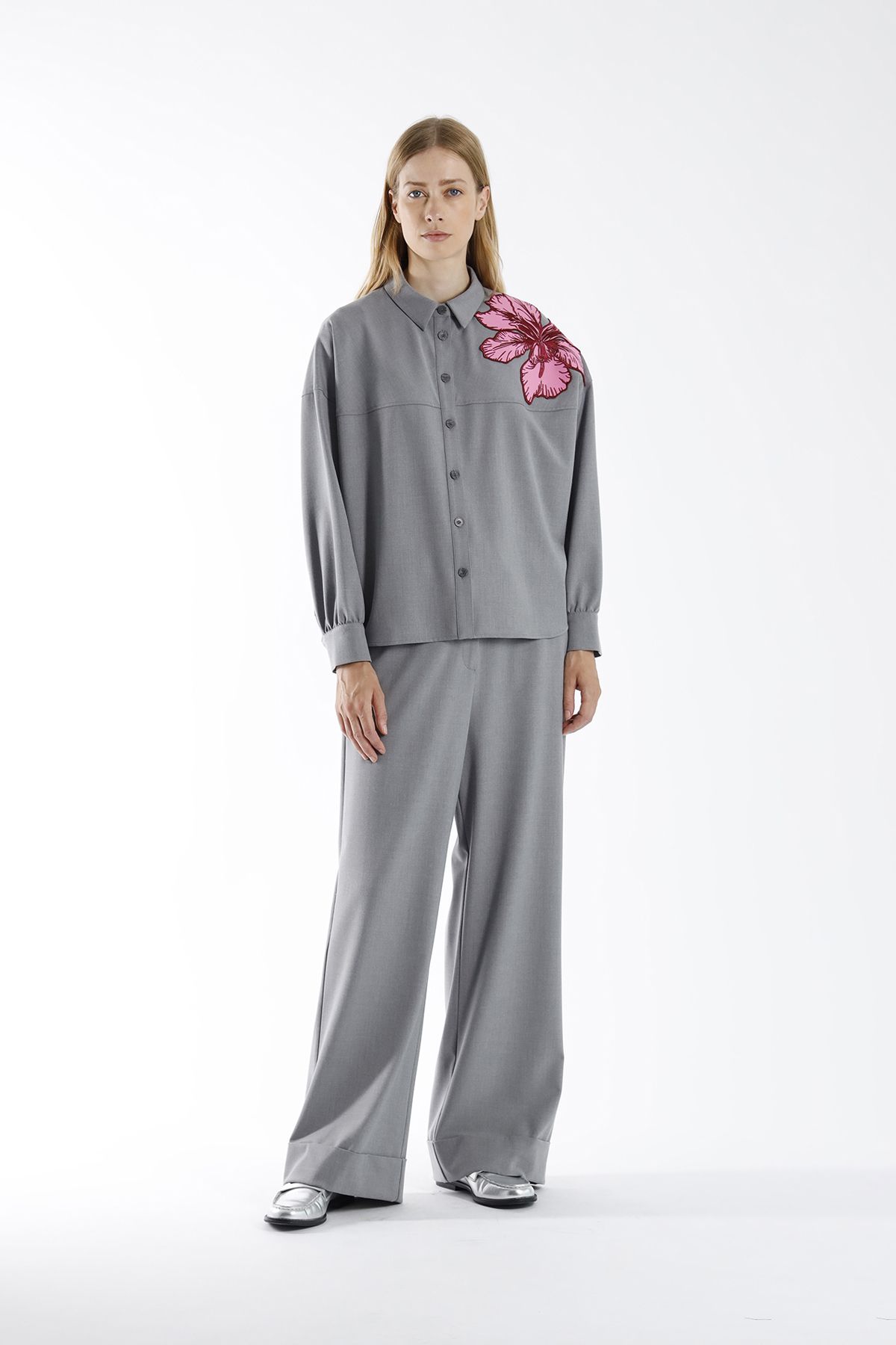 trousers Laroche